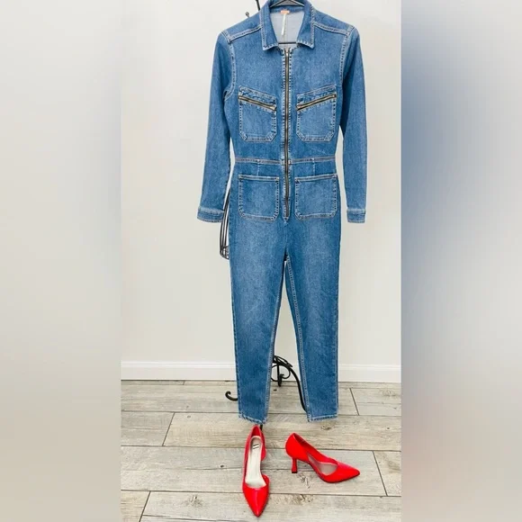 FREE PEOPLE jumpsuit size S Denim